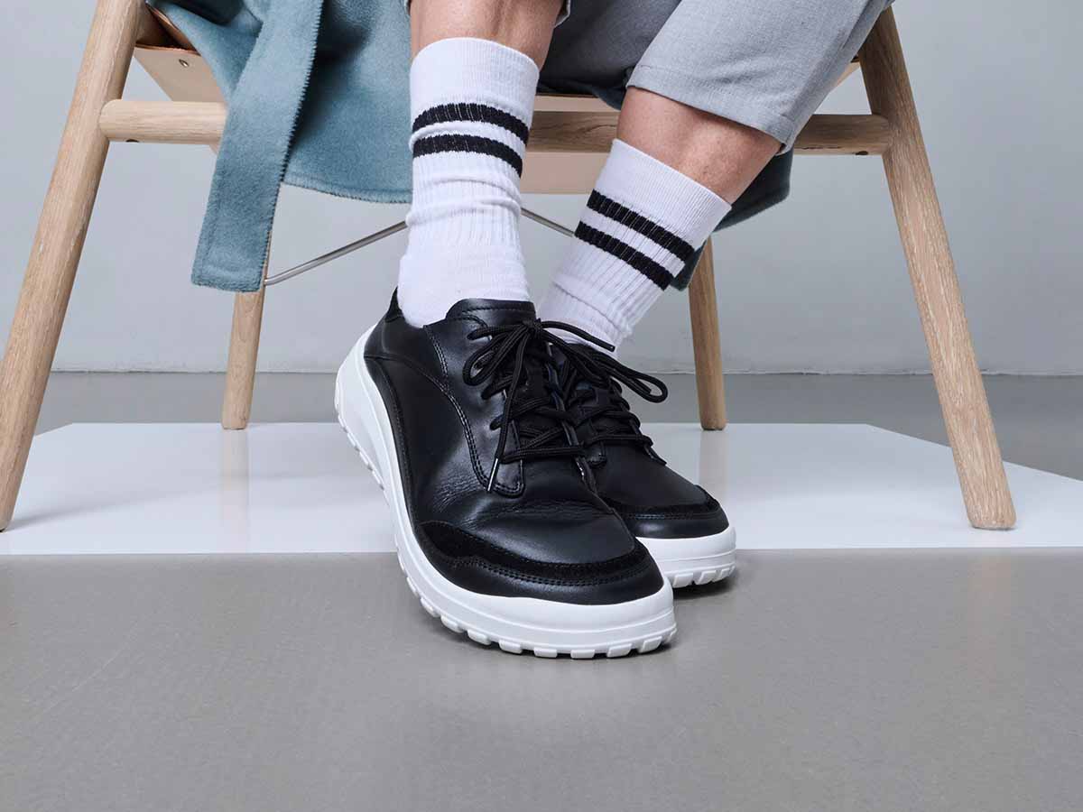 BÄR Schuhe Damenschuhe Alltag Quinn schwarz Kalbnappaleder, Kalbveloursleder Emotionsbild