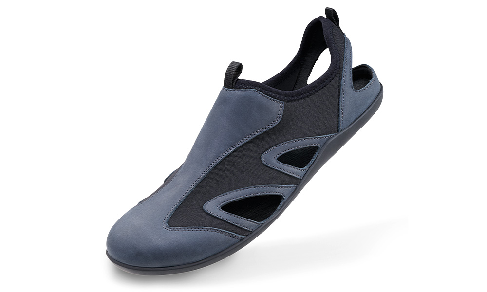 INNOVATIVE MATERIAL MIX: