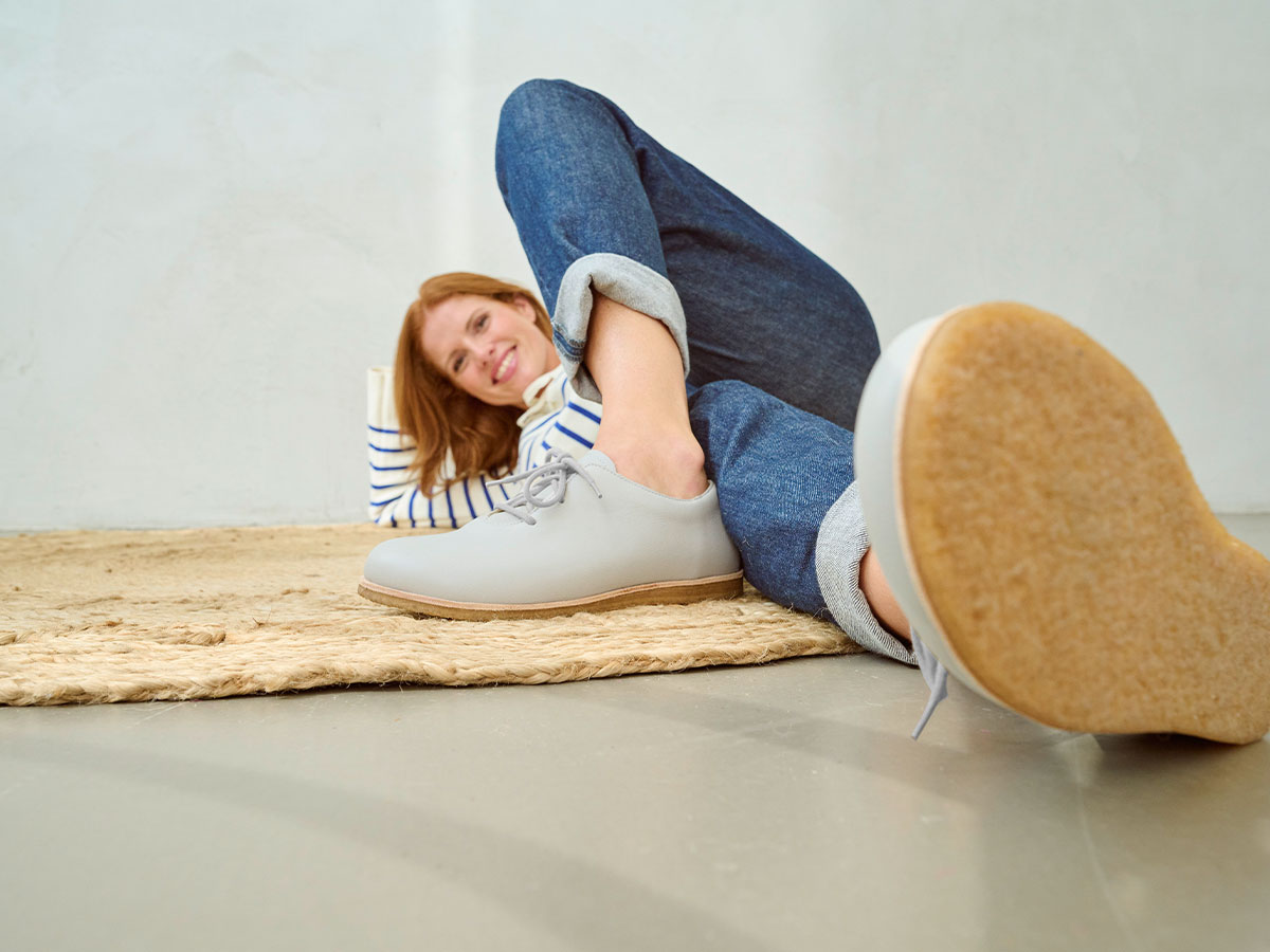 BÄR Schuhe Damenschuhe Freizeitschuhe Carey grau Rindnappaleder Emotionsbild