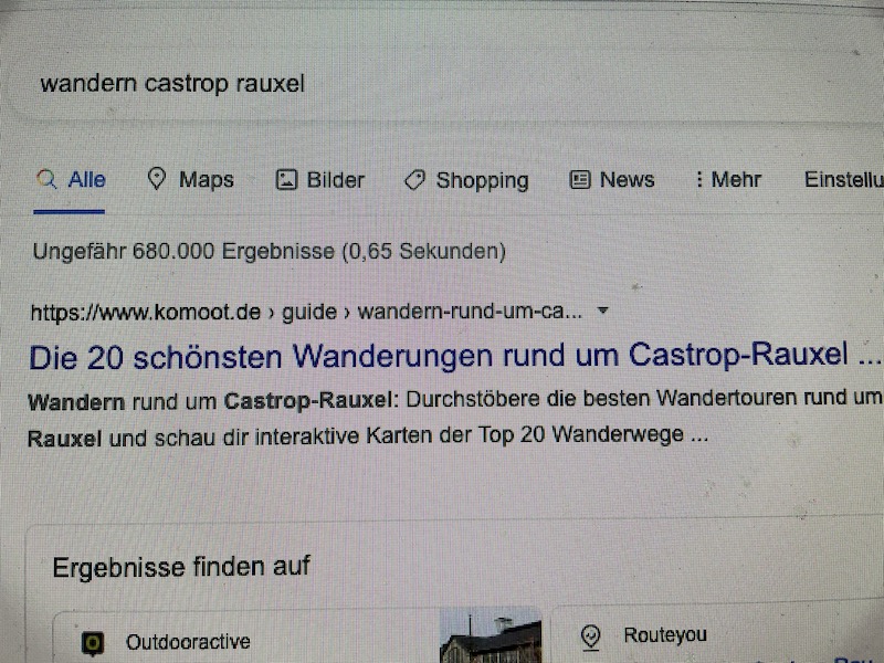 Google search results page showing links related to hiking in Castrop-Rauxel.