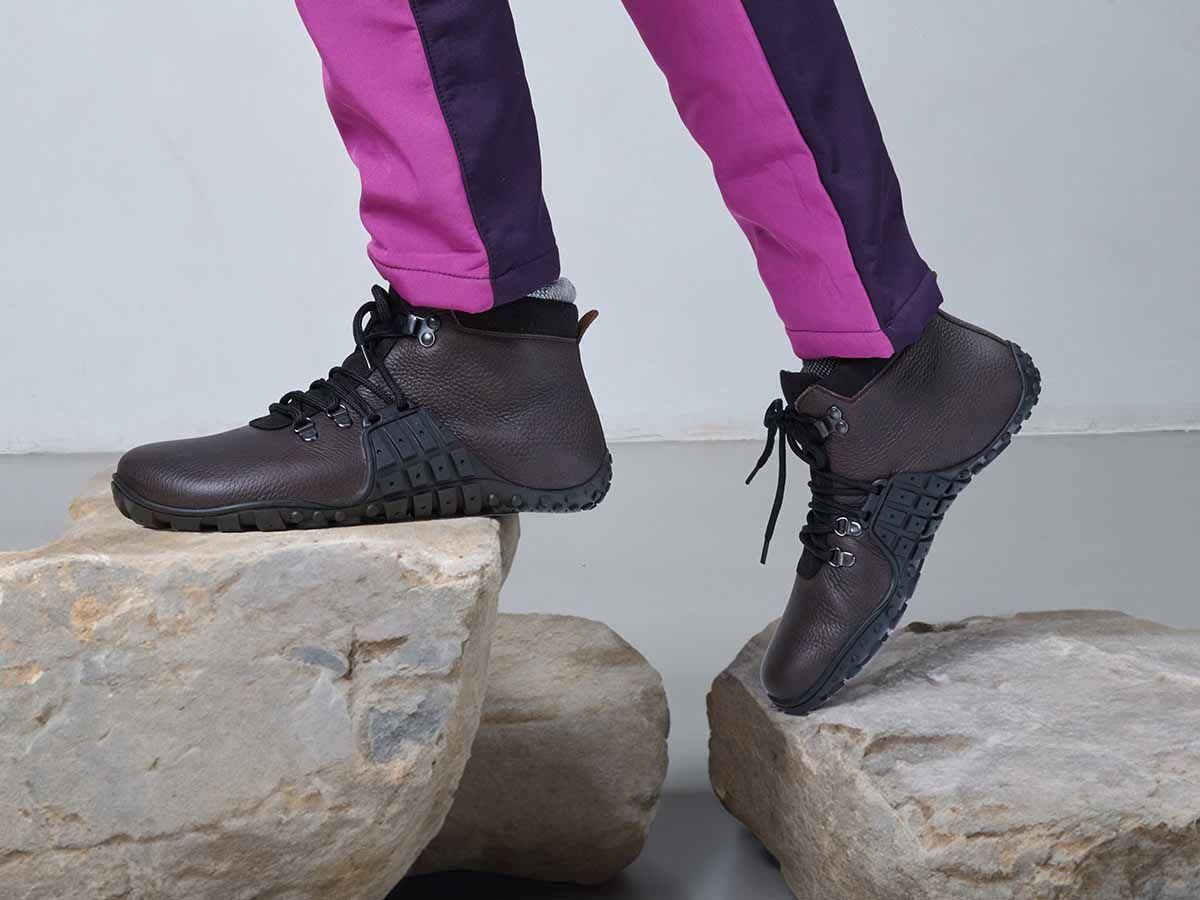 BÄR Schuhe Unisexschuhe Wanderschuhe Mountain Barefoot schwarz Rindnappaleder genarbt Emotionsbild